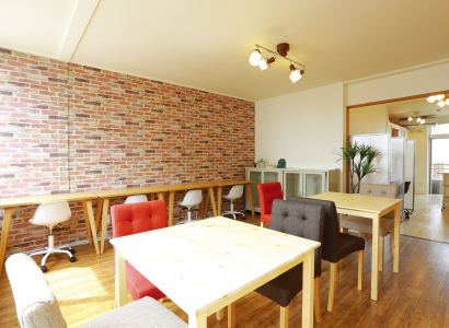 イマエダデザインのクリエイティブオフィスの実例その2