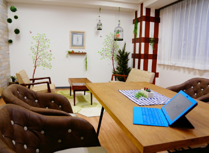 イマエダデザインのクリエイティブオフィスの実例その4